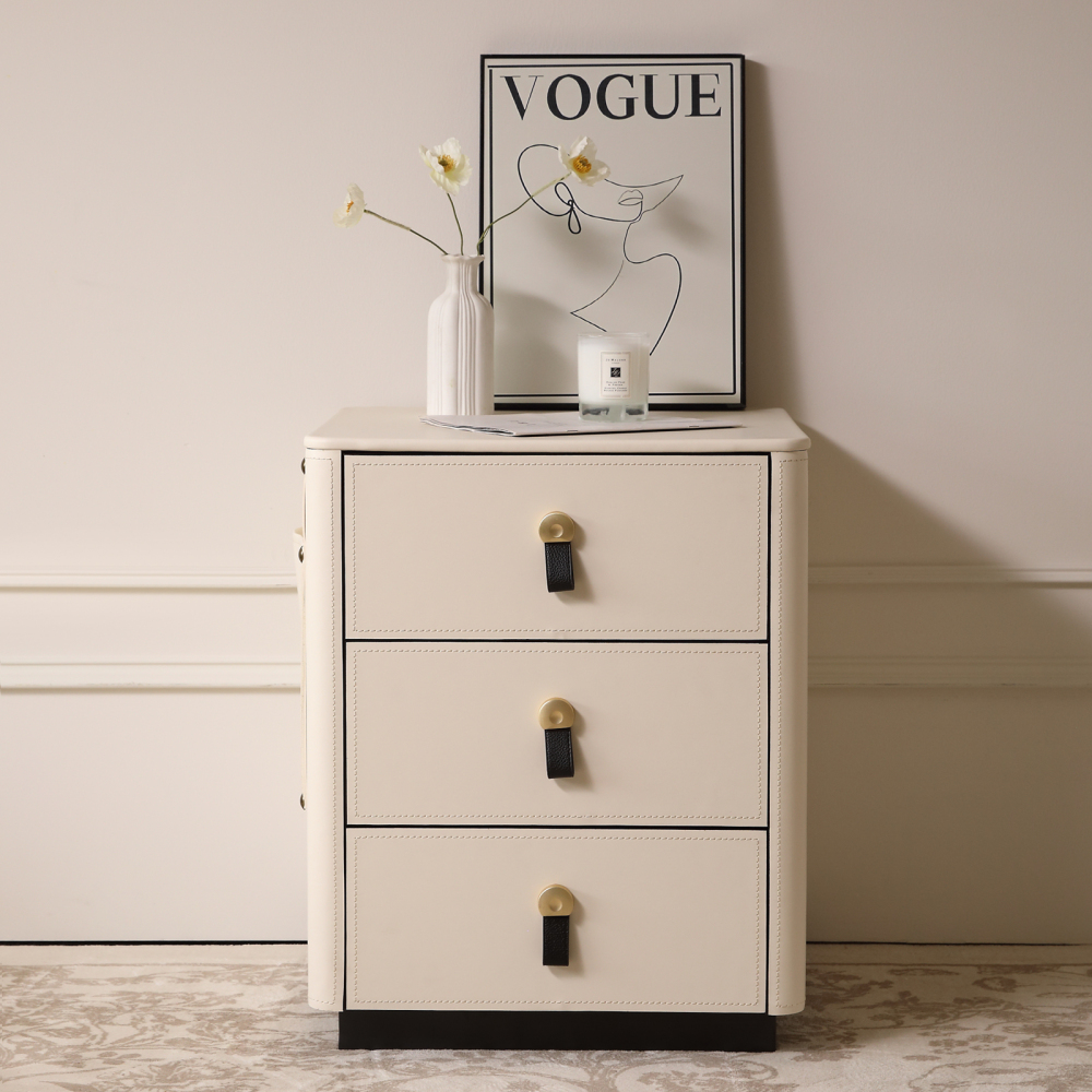FUKAYI Faux Saddle Leather Nightstand with Side Storage Pocket 3 Drawer Dresser for Bedroom Bedside Table End Table Side Table for Living Room,Entryway, White
