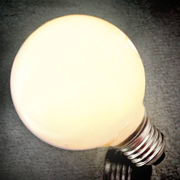 6W LED E26 Milky White Globe Single Light Bulb in Warm White G125