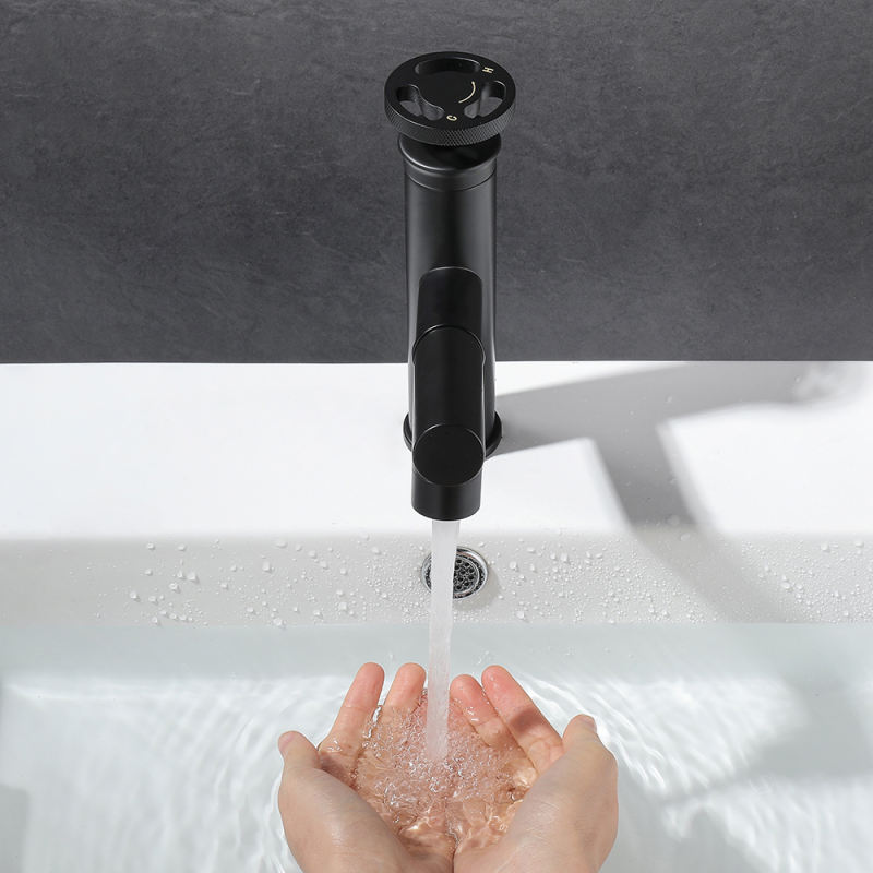 Industrial Sink Faucets Pull Out Matte Black Deck Mounted Hot And Cold Basin Bathroom Faucet