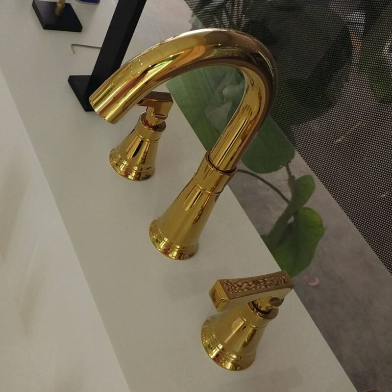 Bathroom large basin faucet gold brass sink mixer faucet cold hot double handle 3 hole deck mount