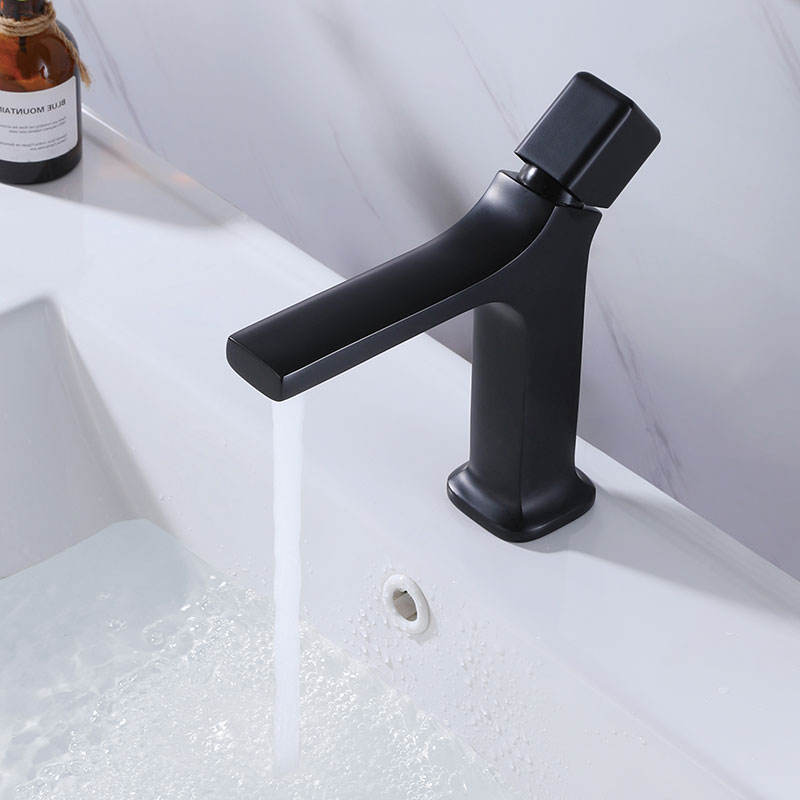 Brass Hot and Cold Washing Basin Faucet