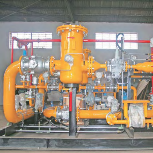 Pressure regulating metering system
