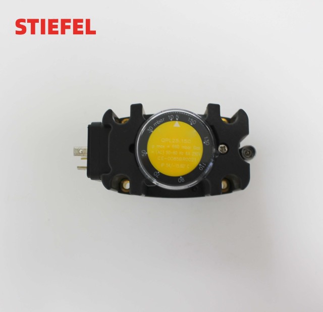 Pressure switch S