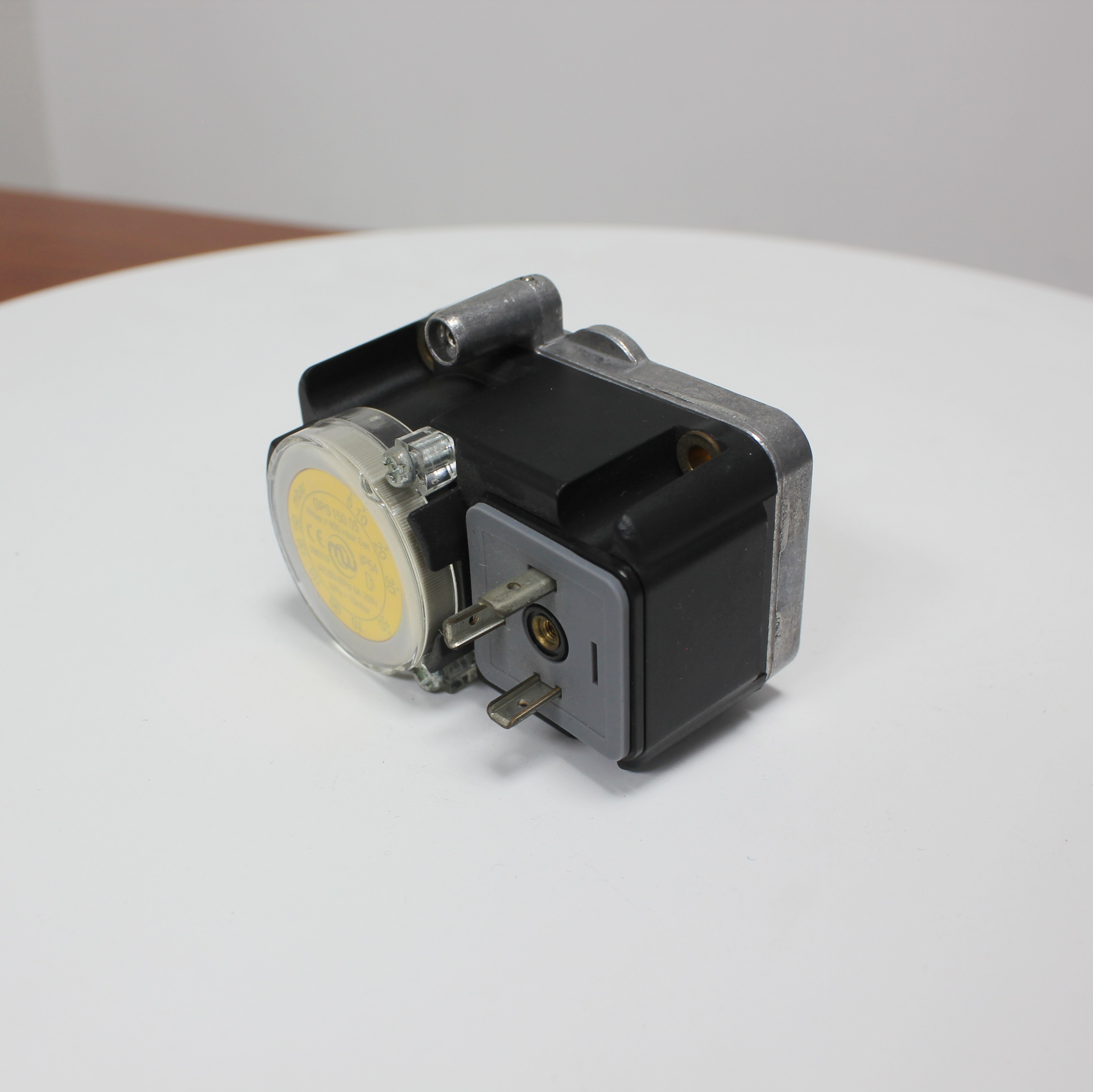 Pressure Switch D