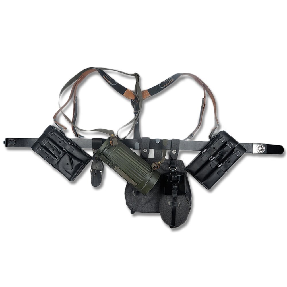WW2 WWII P38/P40 LEATHER BAG EQUIPMENT COMBINATION SOLIDER BELT AND Y STRAPS