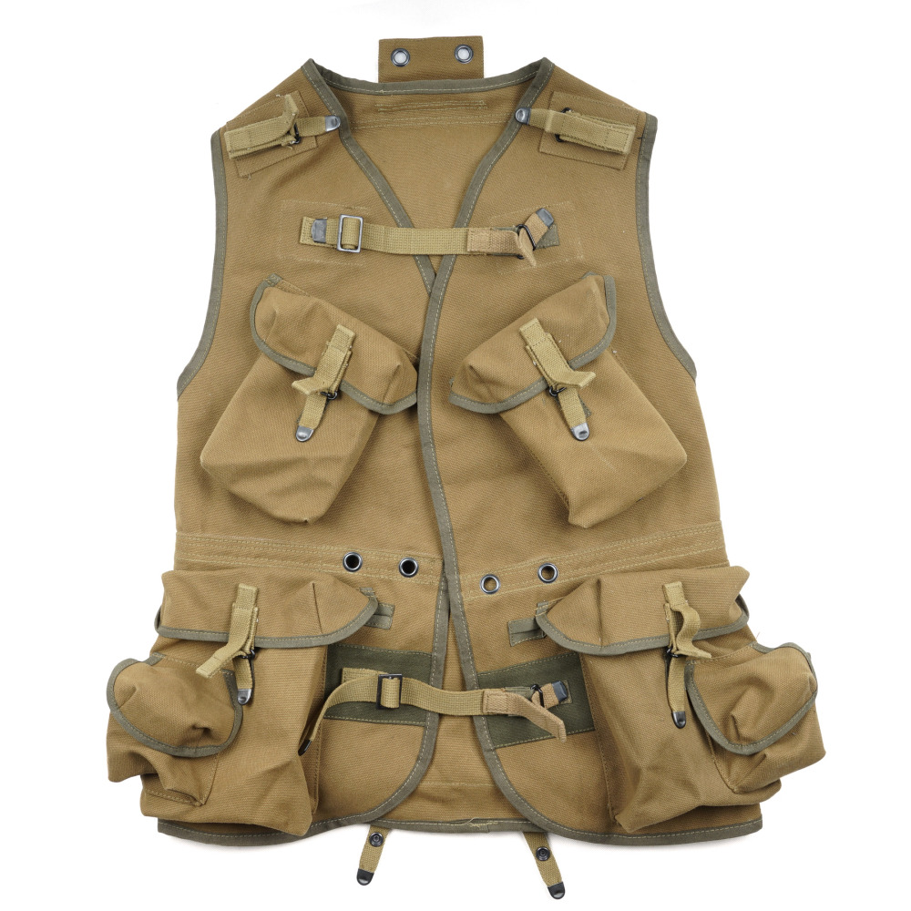 WW2 US ARMY D- DAY ASSUAULT VEST KHAKI AND ARMY GREEN REPLICA