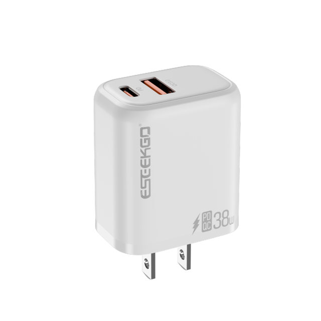 ESEEKGO T-35W 3.0A 38W QC3.0 USB A + Type-C Travel Adapter