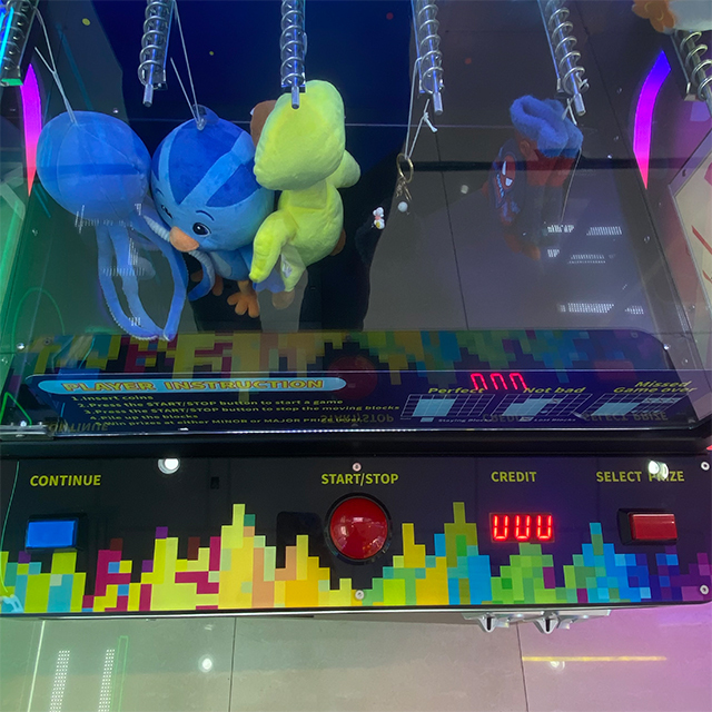 Arcade Game Coin Operated Brick Stacker Prize Machine Prize Machine