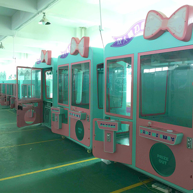 Twins Cut Prize Machine
