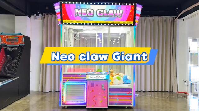 Giant Crane Machine Neo Claw