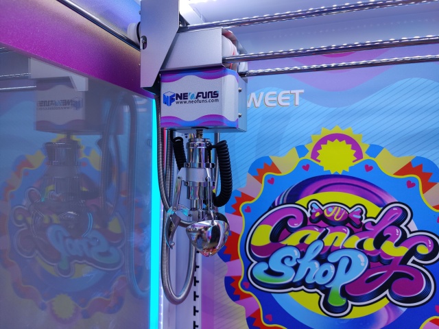 Candy Claw Machine