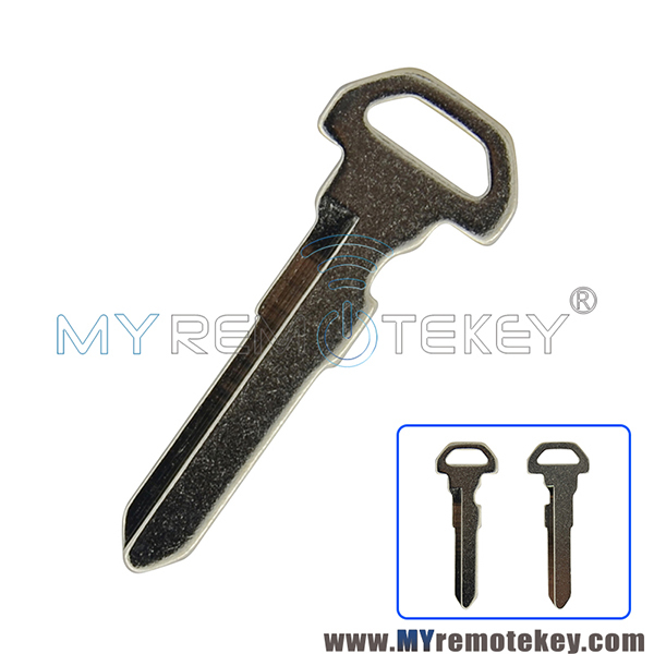 Smart emergency key blade for Mitsubishi