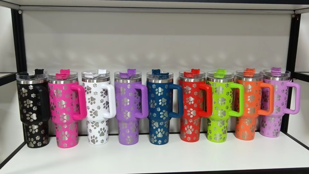 Chinese Warehouse 40oz Powder Coated Tumbler With Paw Print
