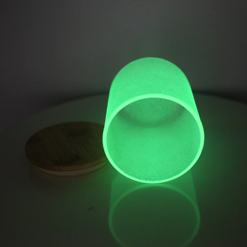 Chinese Warehouse 6oz Frosted Clear Glow in the Dark Sublimation Glass Candle Jar With Wooden Lid