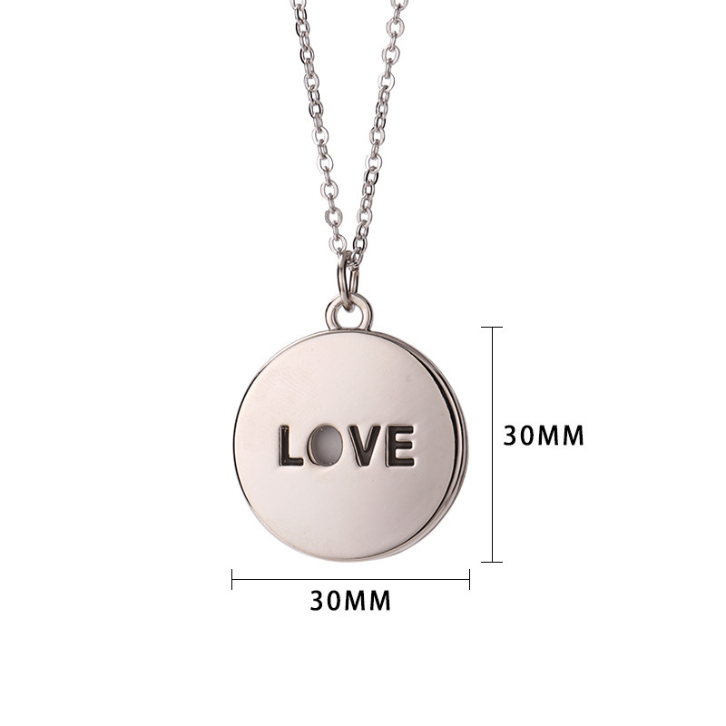 CHINESE WAREHOUSE Single Side Sublimation Blank Metal Necklack Heart and Round Shape