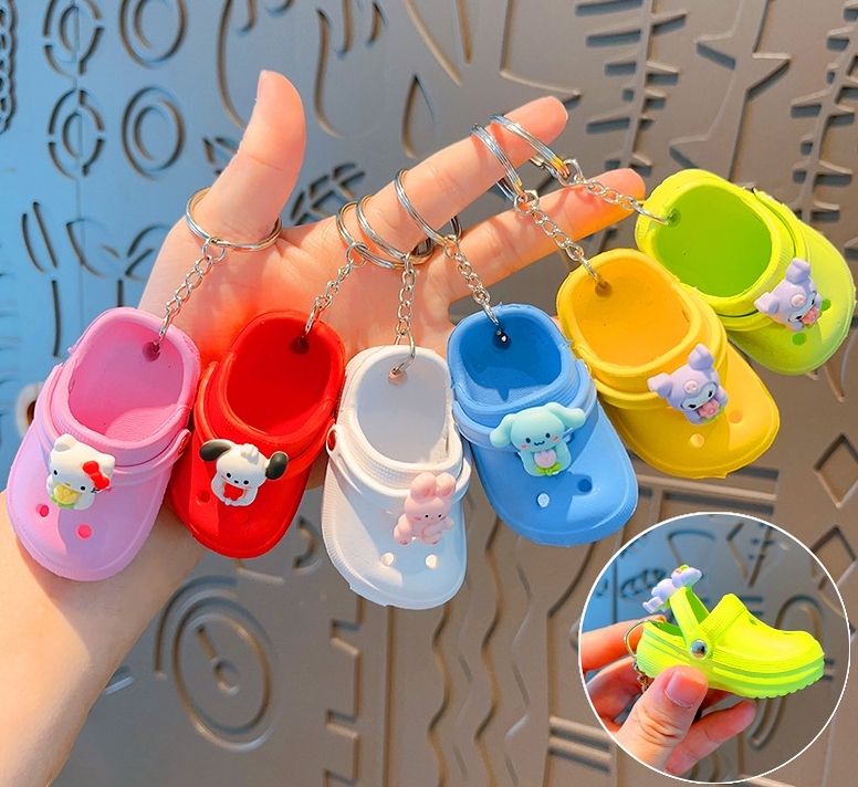CHINESE WAREHOUSE Mix Style Keychains Beach Shoes