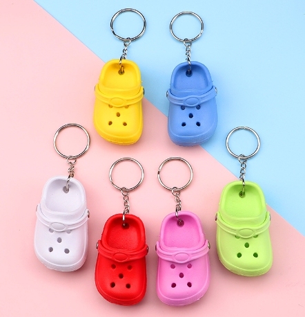 CHINESE WAREHOUSE Mix Style Keychains Beach Shoes