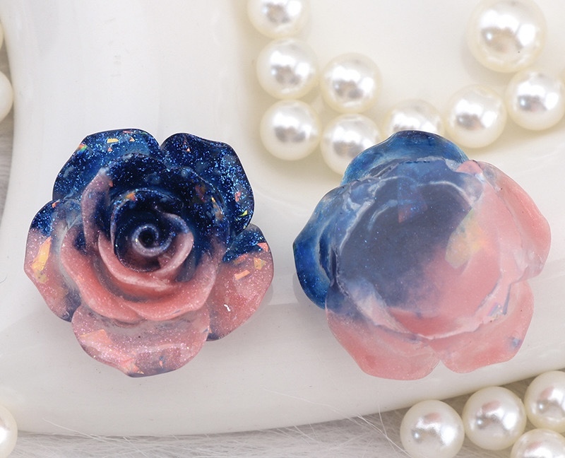 CHINESE WAREHOUSE Wholesale Resin decorations Glow In The Dark Ready To Ship