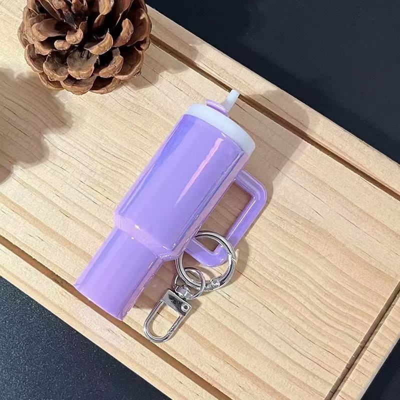 CHINESE WAREHOUSE New Arrivals Macaron Color Mini Tumbler Keychains