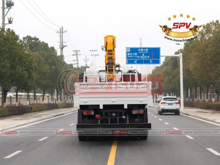 SPV Isuzuchina - Truck With Loader Crane - Rear Side View