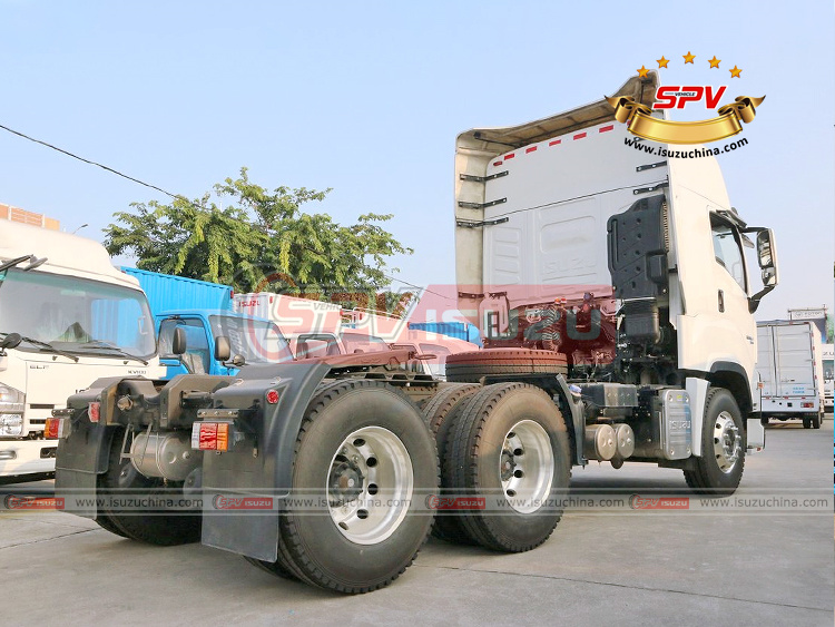 SPV Isuzuchina | Semi Truck Tractor ISUZU - Right Back Side View