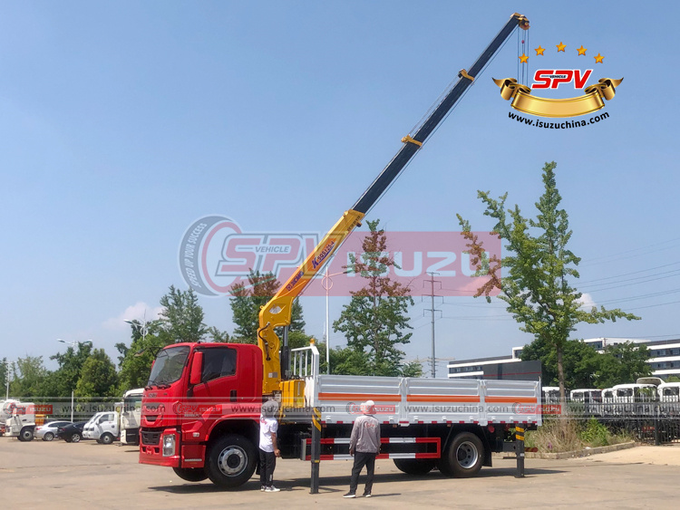 SPV Isuzuchina - Lorry Mounted Crane ISUZU - Operating