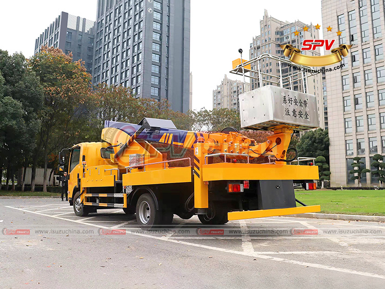 SPV Isuzuchina | Aerial Work Platform Truck ISUZU - Left Back Side View