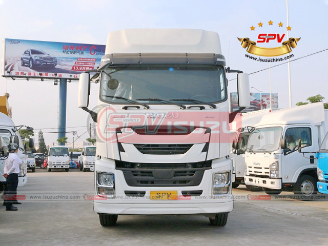 Tractor Head Truck ISUZU