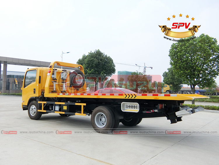 SPV Isuzuchina - Highway Towing Truck ISUZU - Left Back Side View