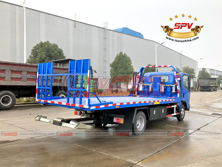SPV Isuzuchina - 3 Ton Rollback Towing Lorry ISUZU - Right Back Side View
