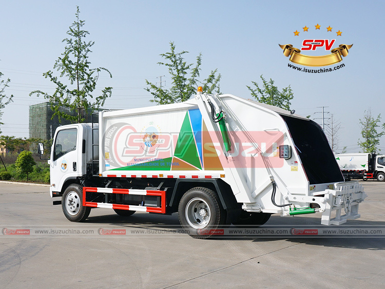 SPV Isuzuchina - Refuse Collection Vehicle ISUZU - Left Back Side View