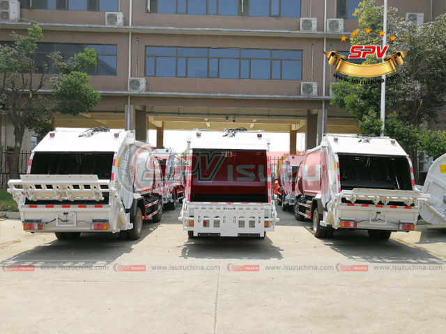 Waste Collection Truck ISUZU