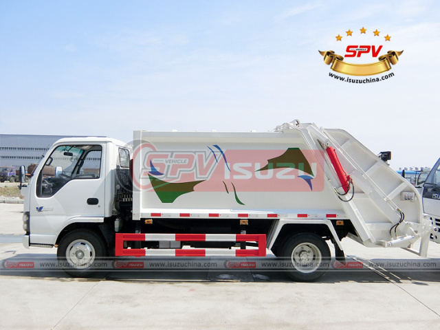 Trash Compactor Truck ISUZU
