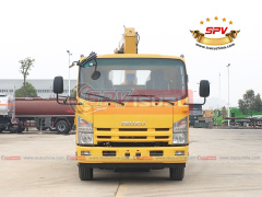 Road Wrecker With Crane