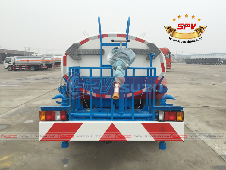 SPV Isuzuchina - Truck Mounted Water Tank ISUZU - Rear Side View