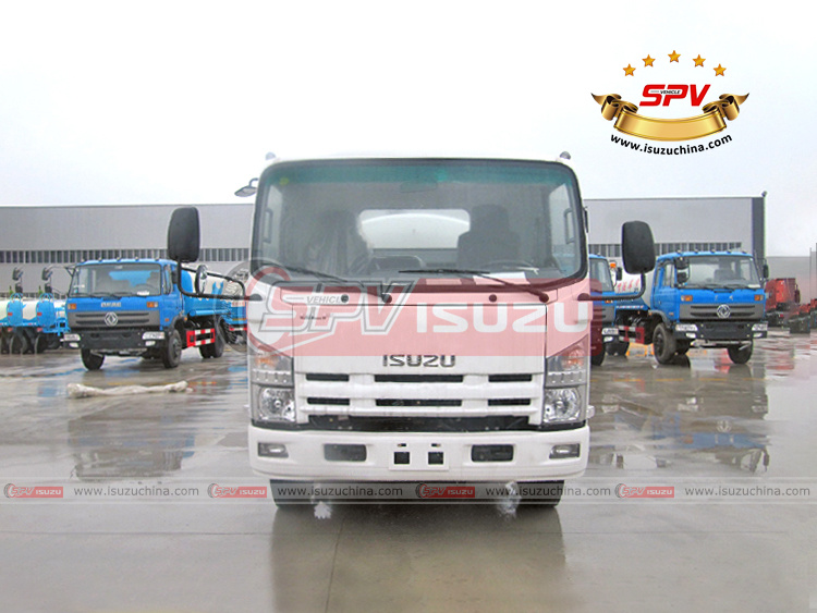 SPV Isuzuchina - 8,000 Litres Water Tank Bowser ISUZU - Front Side View