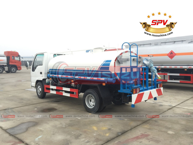 Water Transporting Truck