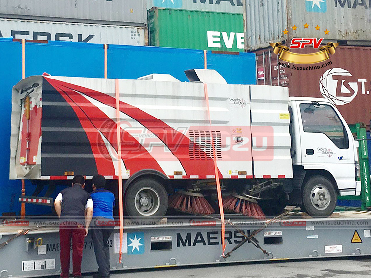 SPV Isuzuchina - Road Sweeper ISUZU - In Vietnam Port