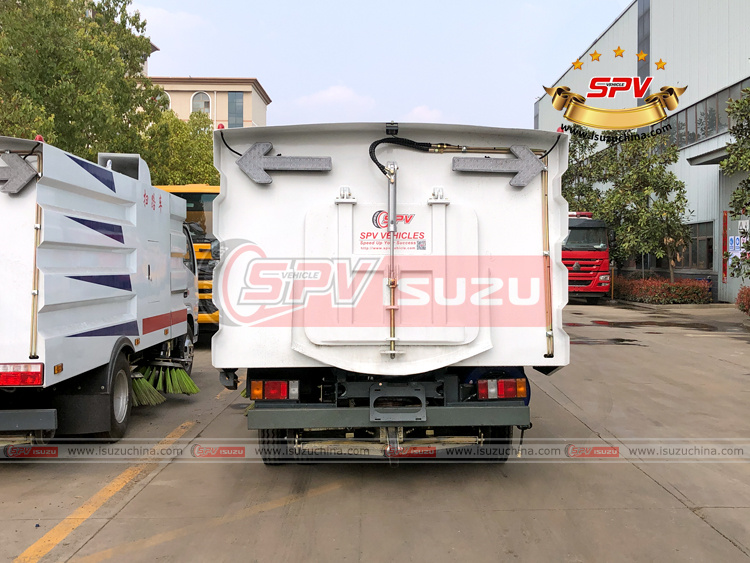 SPV Isuzuchina - ISUZU Brush Road Sweeper Truck - Rear Side View