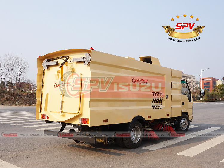 SPV Isuzuchina - ISUZU Road Clean Truck - Right Back Side View