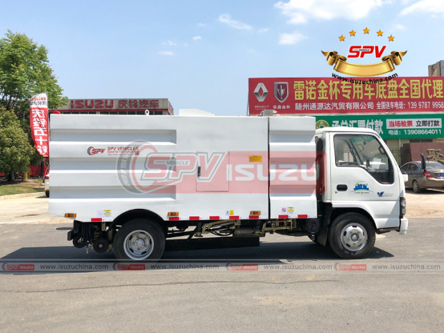 Road Sweeper Truck ISUZU