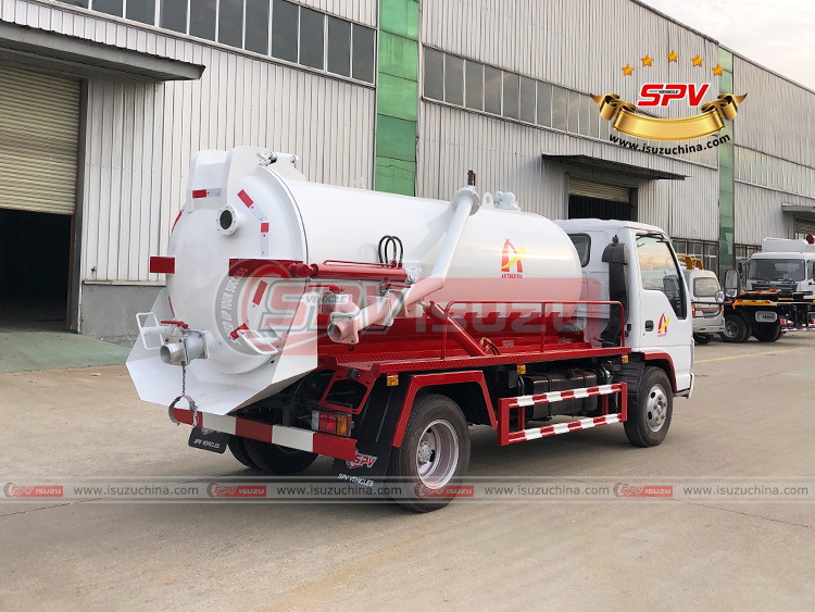 SPV Isuzuchina - 4,000L Sewage Vacuum Truck ISUZU - Right Back Side View