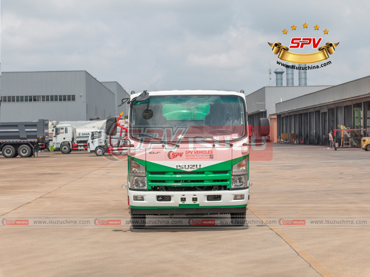SPV Isuzuchina - 5,000L Septic Tank Truck ISUZU - Front Side View
