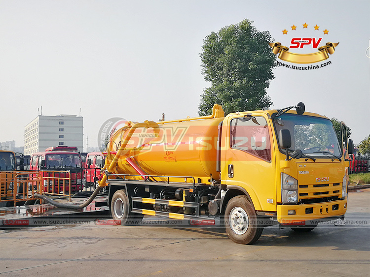 SPV Isuzuchina - 6,000L Waste Liquid Disposal Truck ISUZU - Right Front Side View