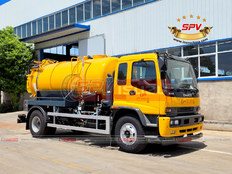 SPV Isuzuchina - 8,000L Vacuum And Jeting Truck ISUZU - Right Front Side View