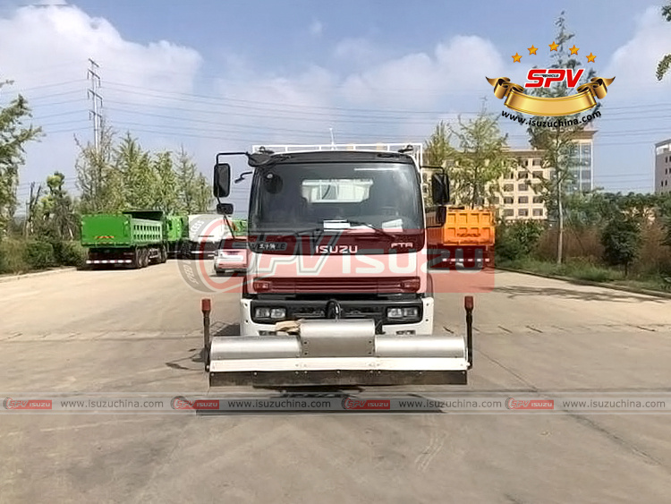 SPV Isuzuchina - 8,000L Road Jetting Truck ISUZU - Front Side View