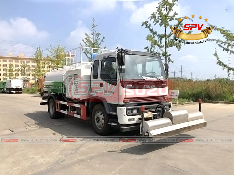 SPV Isuzuchina - 8,000L Water Jetting Truck ISUZU - Right Front Side View