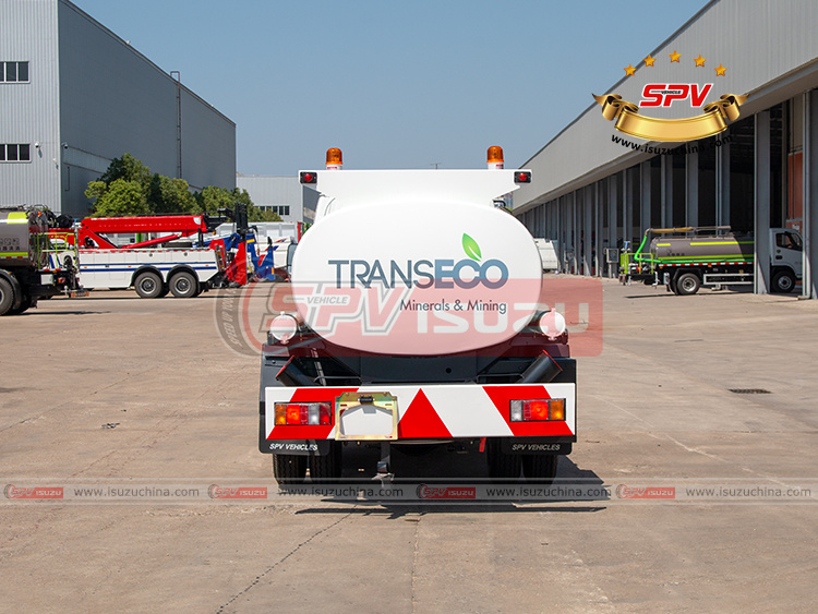 SPV Isuzuchina - 4,000L Petrol Storage Tank Truck ISUZU - Rear Side View