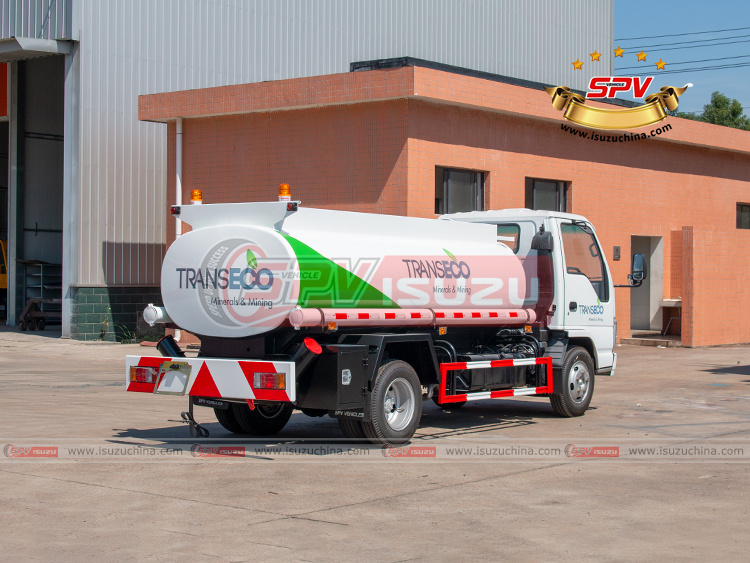 SPV Isuzuchina - 4,000L Crude Oil Tank Truck ISUZU - Right Back Side View