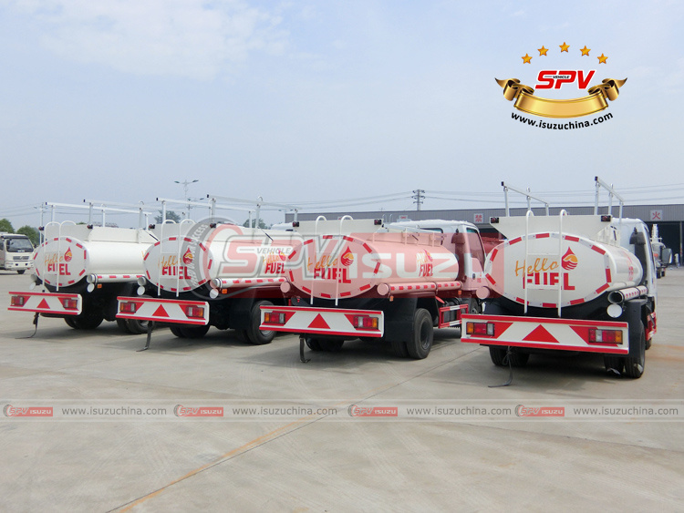 SPV Isuzuchina - 3,000L Crude Oil Transfer Truck ISUZU - Rear Side View